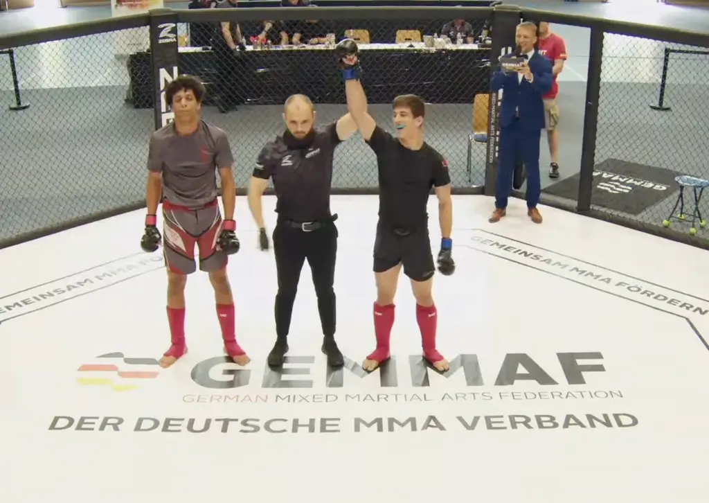 Daniel Böll nach seinem Sieg bei der GEMMAF German Mixed Martial Arts Federation