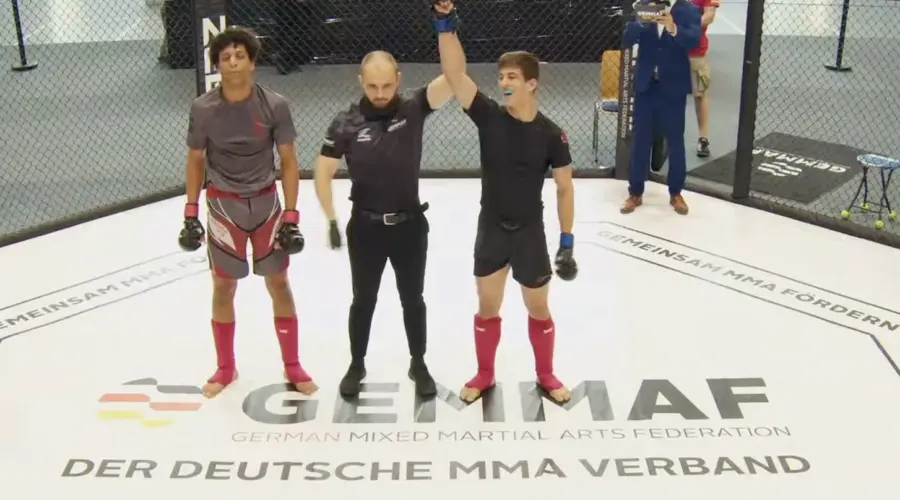 Daniel Böll nach seinem Sieg bei der GEMMAF German Mixed Martial Arts Federation