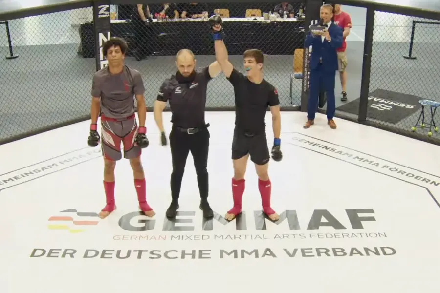 Daniel Böll nach seinem Sieg bei der GEMMAF German Mixed Martial Arts Federation
