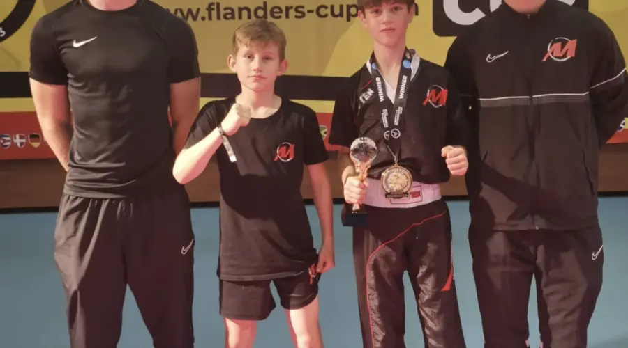 Athleten des Martial Arts Sports Center Grünstadt beim Flanders International Kickboxing Cup 2026 in Belgien mit Gold- und Silbermedaillen.