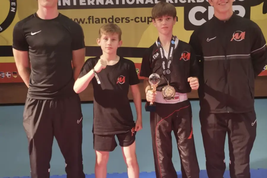 Athleten des Martial Arts Sports Center Grünstadt beim Flanders International Kickboxing Cup 2026 in Belgien mit Gold- und Silbermedaillen.